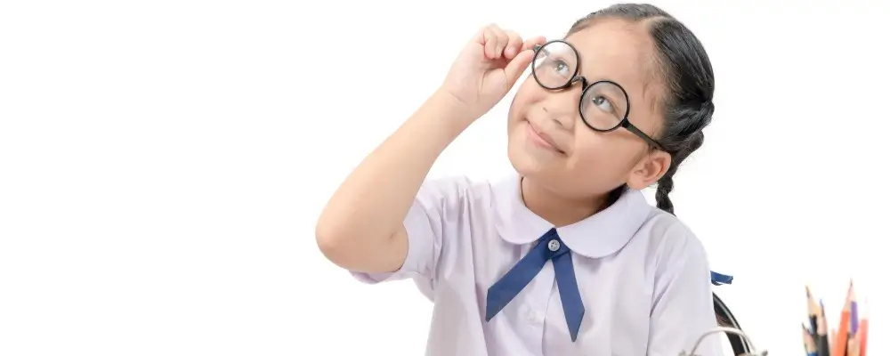 ทำไมวัยเรียนและวัยทำงานถึงเสี่ยงสายตายาว?